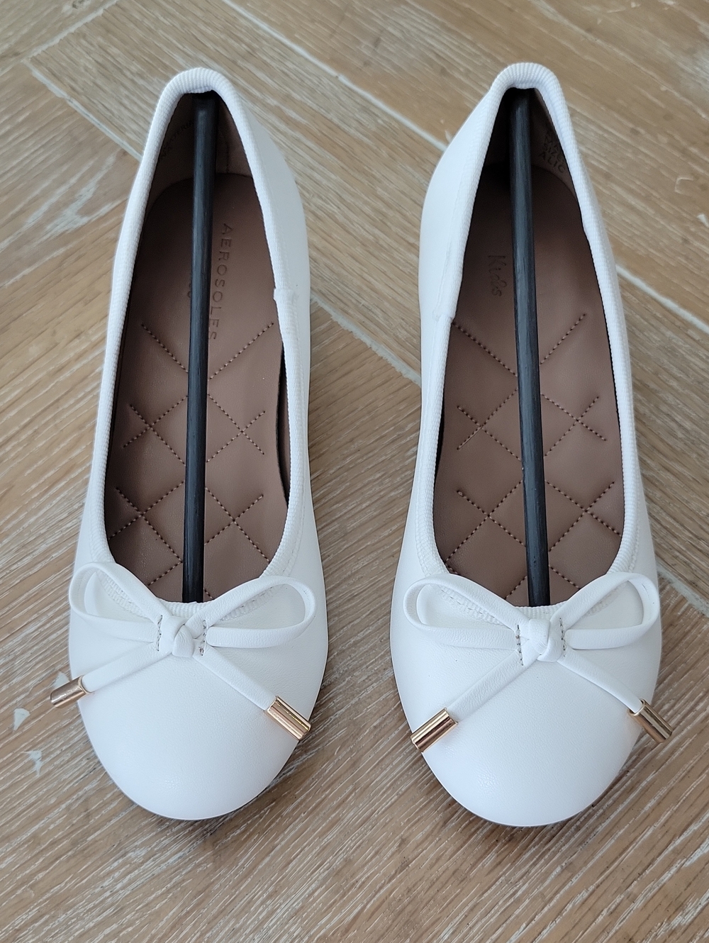 Aerosoles Kids Mia White Shoes Size 11 NIB